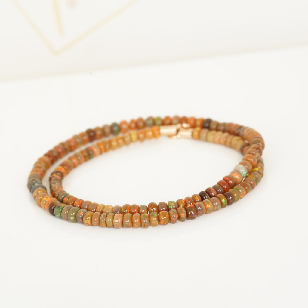 Aurifex Goldschmiede Koblenz Halskette aus der Kollektion Unikat in Rotgold mit Opal
