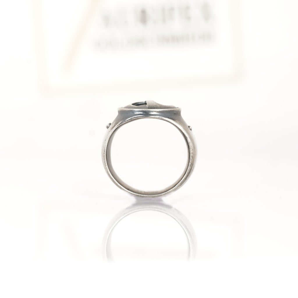 Aurifex Goldschmiede Koblenz Ring aus der Kollektion Männerschmuck in Silber mit Initial