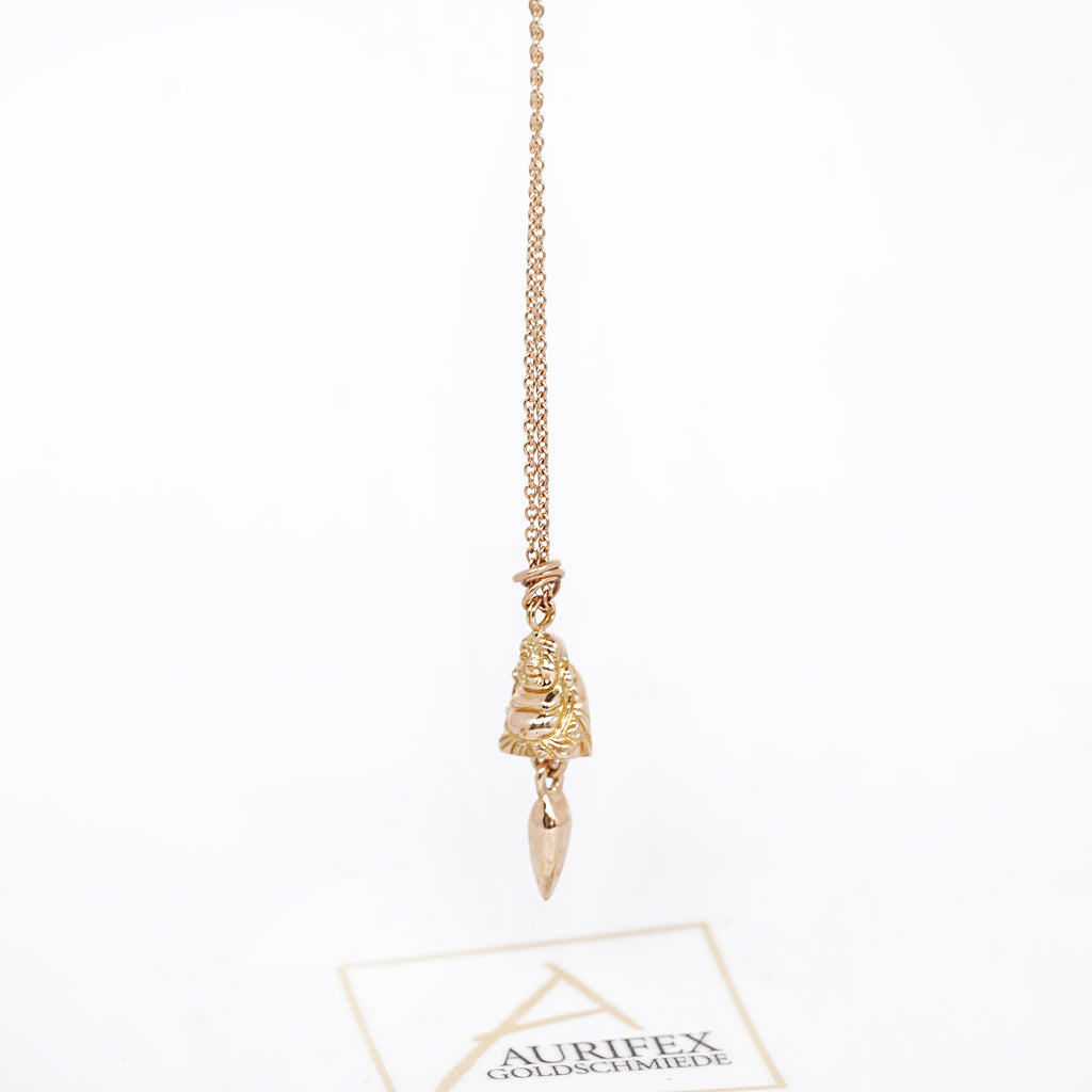 Aurifex Goldschmiede Koblenz Halsschmuck aus der Kollektion Symbolique in Rotgold mit Buddha