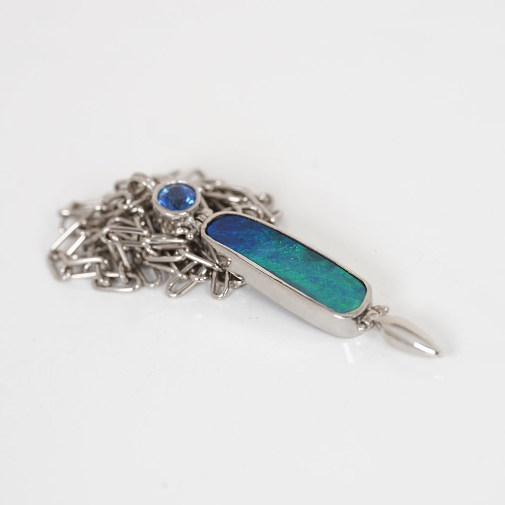 Aurifex Goldschmiede Koblenz Anhänger aus der Kollektion Unikat mit Opal, Saphir und Platin