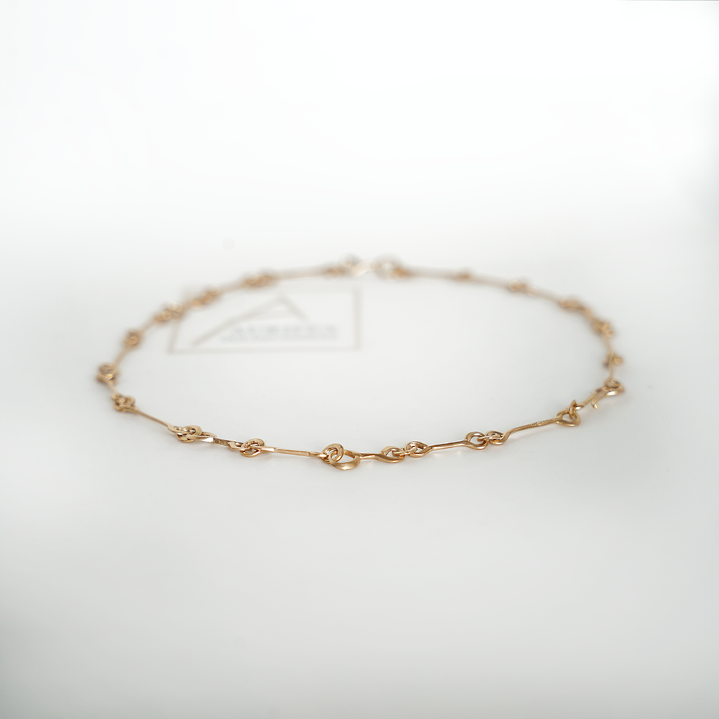 Aurifex Goldschmiede Koblenz Halsschmuck aus der Kollektion PUR in Rotgold