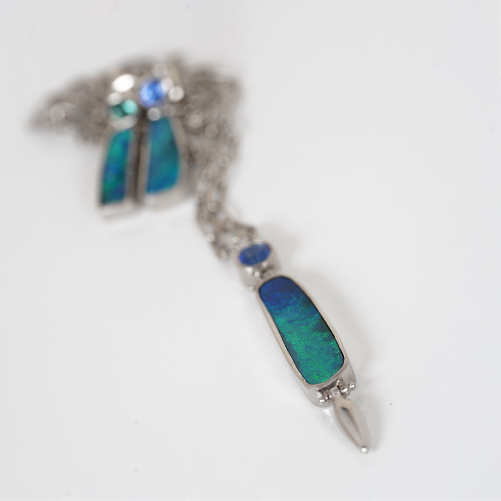 Aurifex Goldschmiede Koblenz Anhänger aus der Kollektion Unikat mit Opal, Saphir und Platin