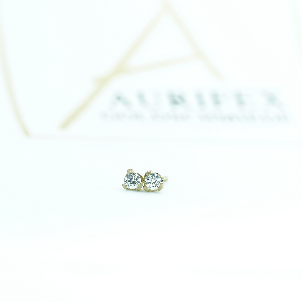 Aurifex Goldschmiede Koblenz Ohrringe aus der Kollektion Facettenreich mit Brillant
