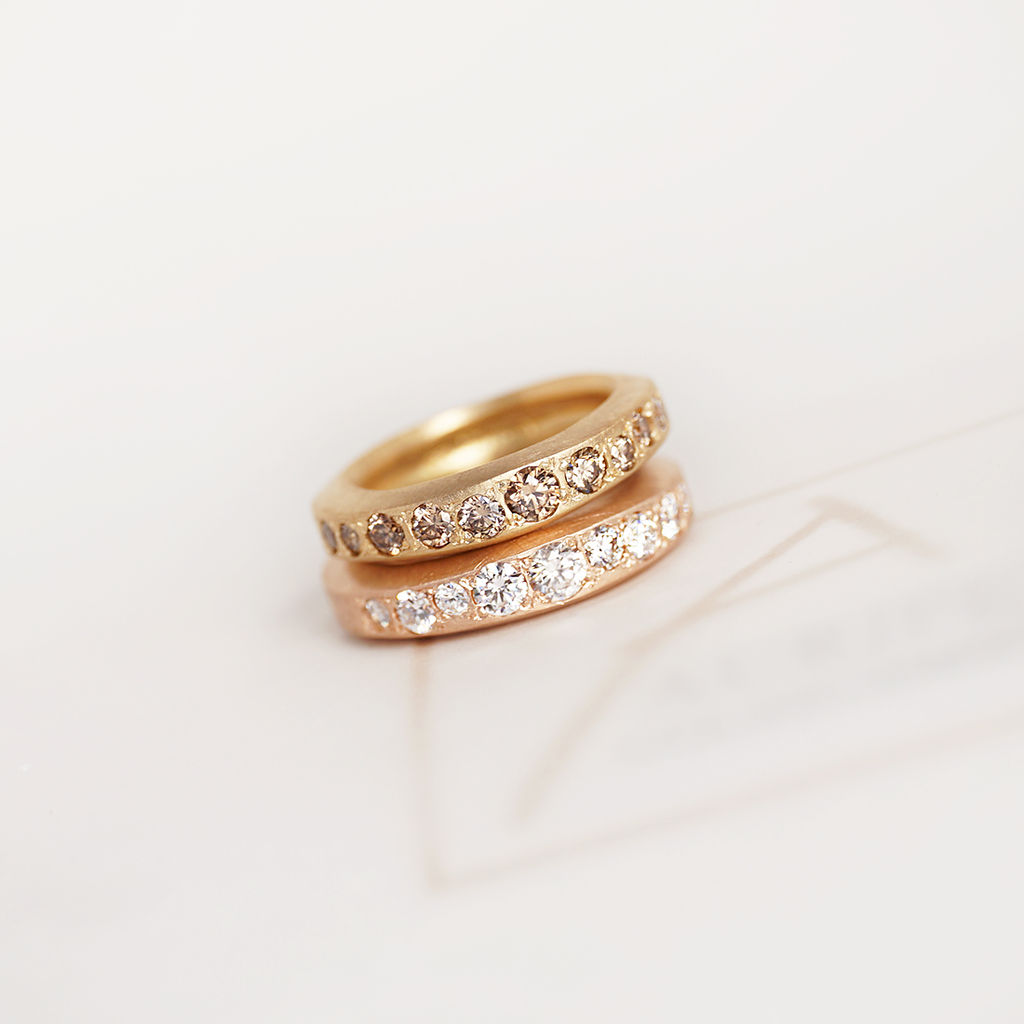 Aurifex Goldschmiede Koblenz Ringe aus der Kollektion PUR in Gelbgold mit Brillanten