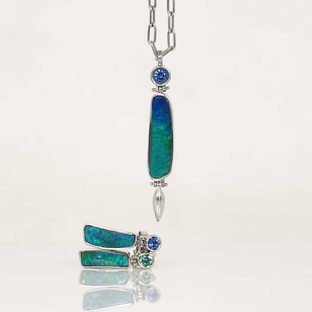 Aurifex Goldschmiede Koblenz Anhänger aus der Kollektion Unikat mit Opal, Saphir und Platin