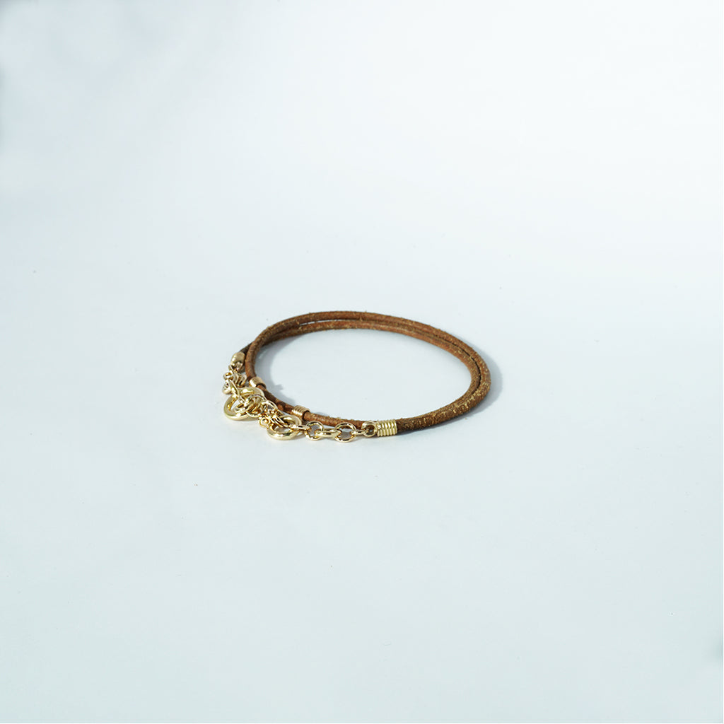 Aurifex Goldschmiede Koblenz Armband aus der Kollektion Feine Form in Rotgold mit Leder