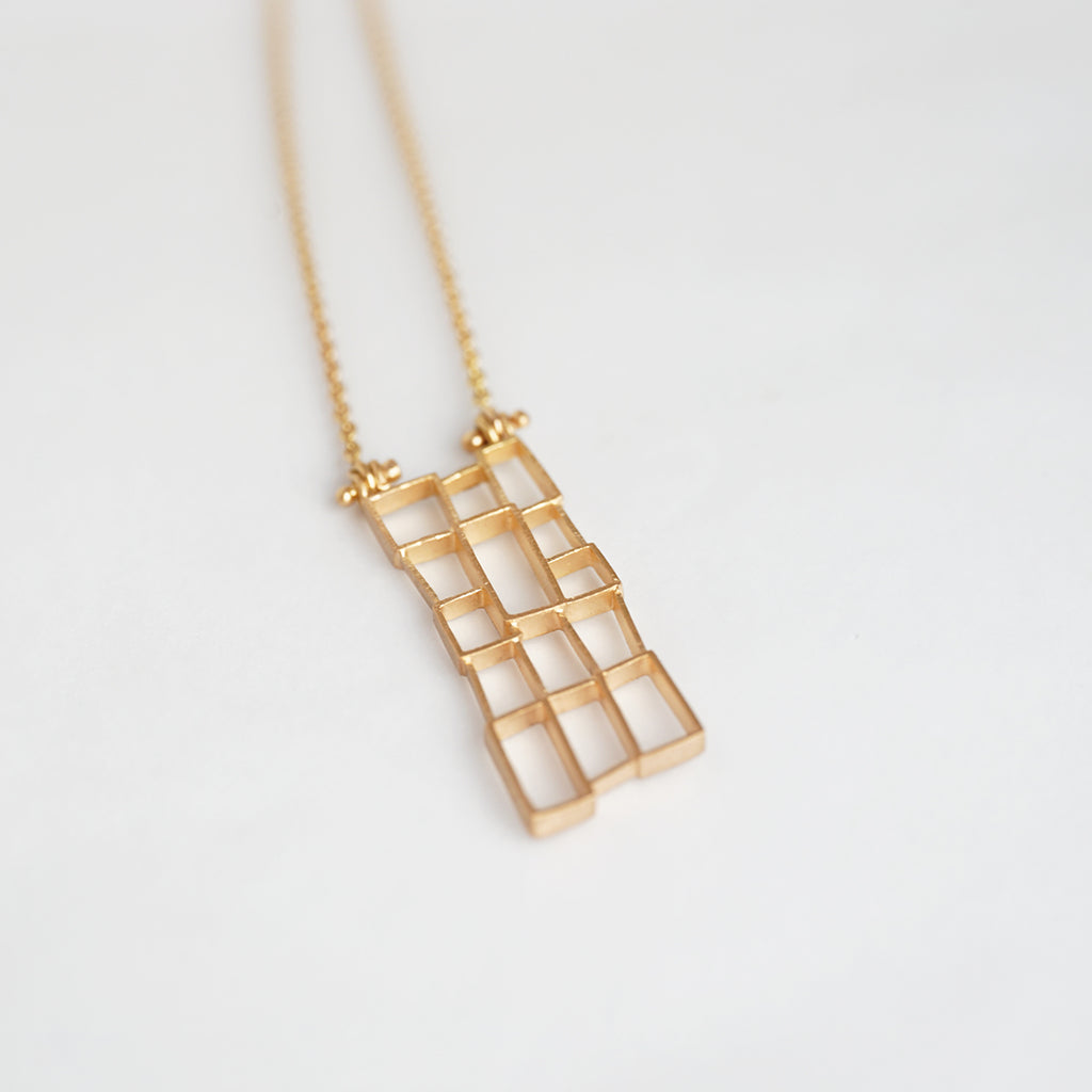 Aurifex Goldschmiede Koblenz Kette aus der Kollektion Carré in Rotgold