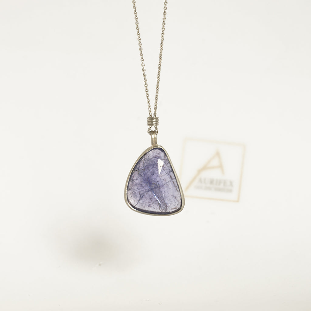 Aurifex Goldschmiede Koblenz Kette aus der Kollektion Unikat in Platin mit Tansanit