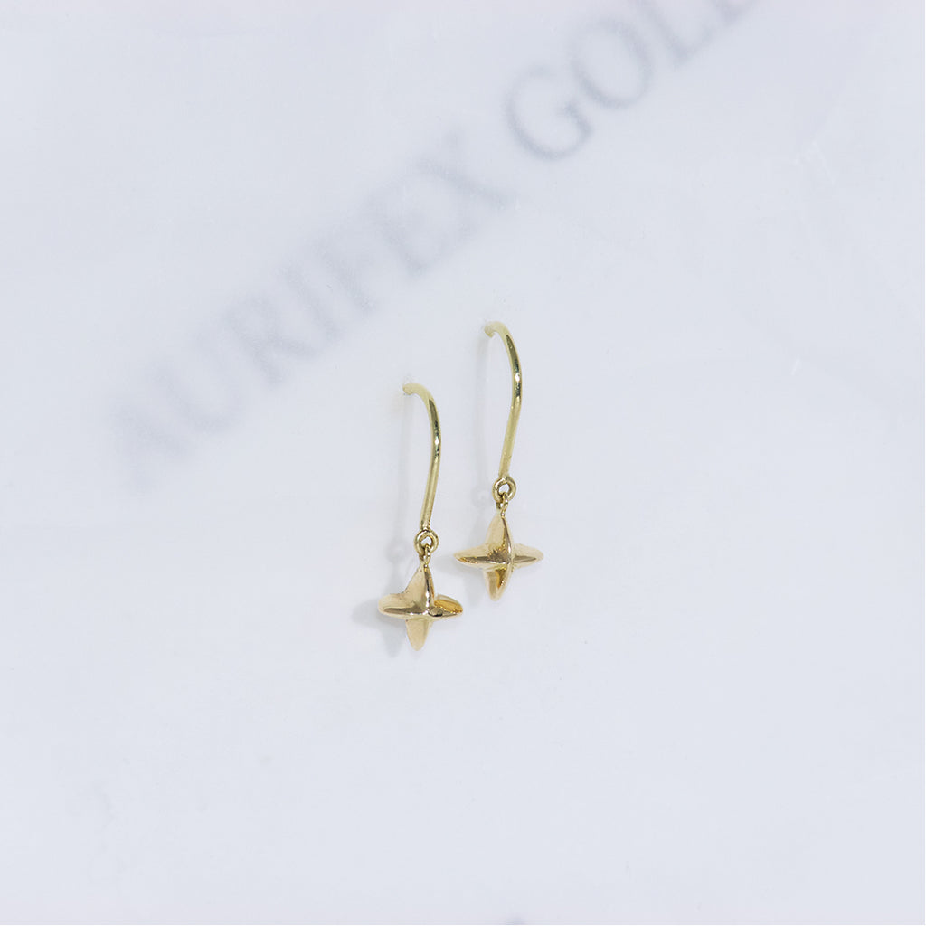 Aurifex Goldschmiede Koblenz Ohrringe aus der Kollektion Feine Form in Gelbgold
