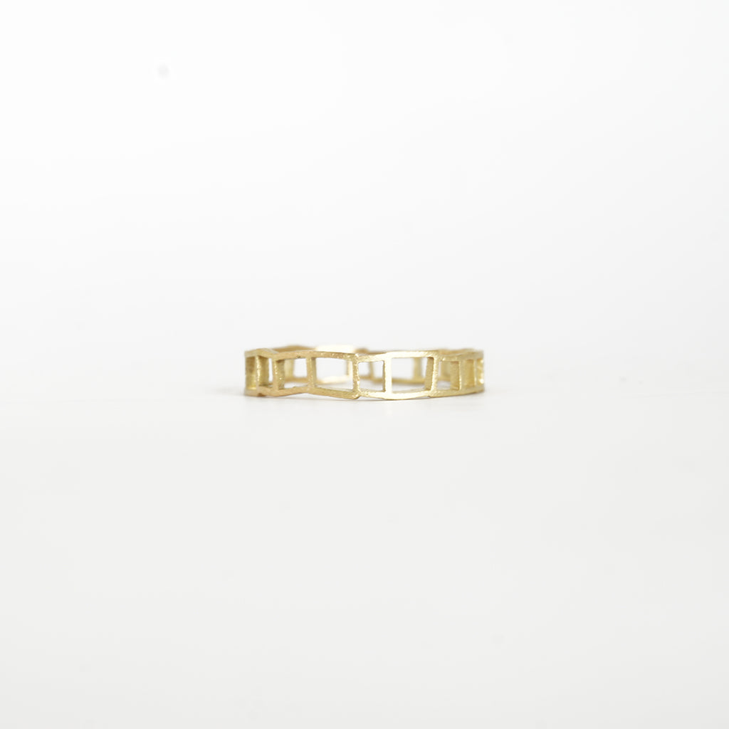 Aurifex Goldschmiede Ring aus der Kollektion Carré in Gelbgold