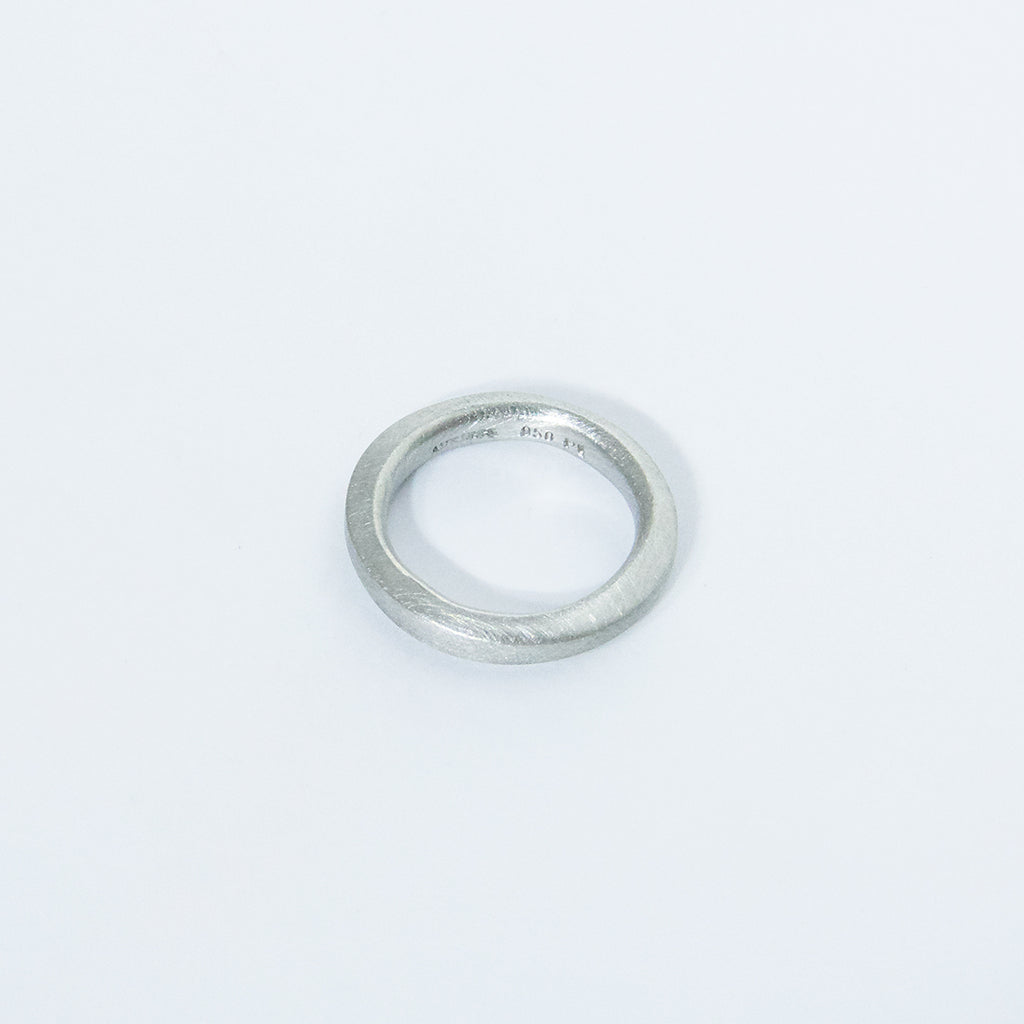 Aurifex Goldschmiede Koblenz Ring aus der Kollektion PUR in Platin