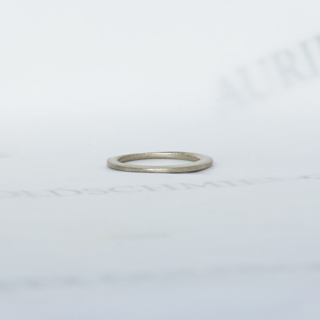 Aurifex Goldschmiede Koblenz Ring aus der Kollektion PUR in Weißgold