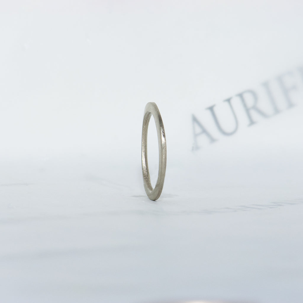 Aurifex Goldschmiede Koblenz Ring aus der Kollektion PUR in Weißgold