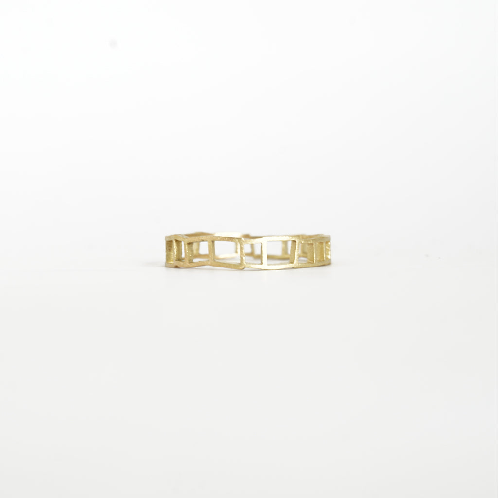 Aurifex Goldschmiede Ring aus der Kollektion Carré in Gelbgold