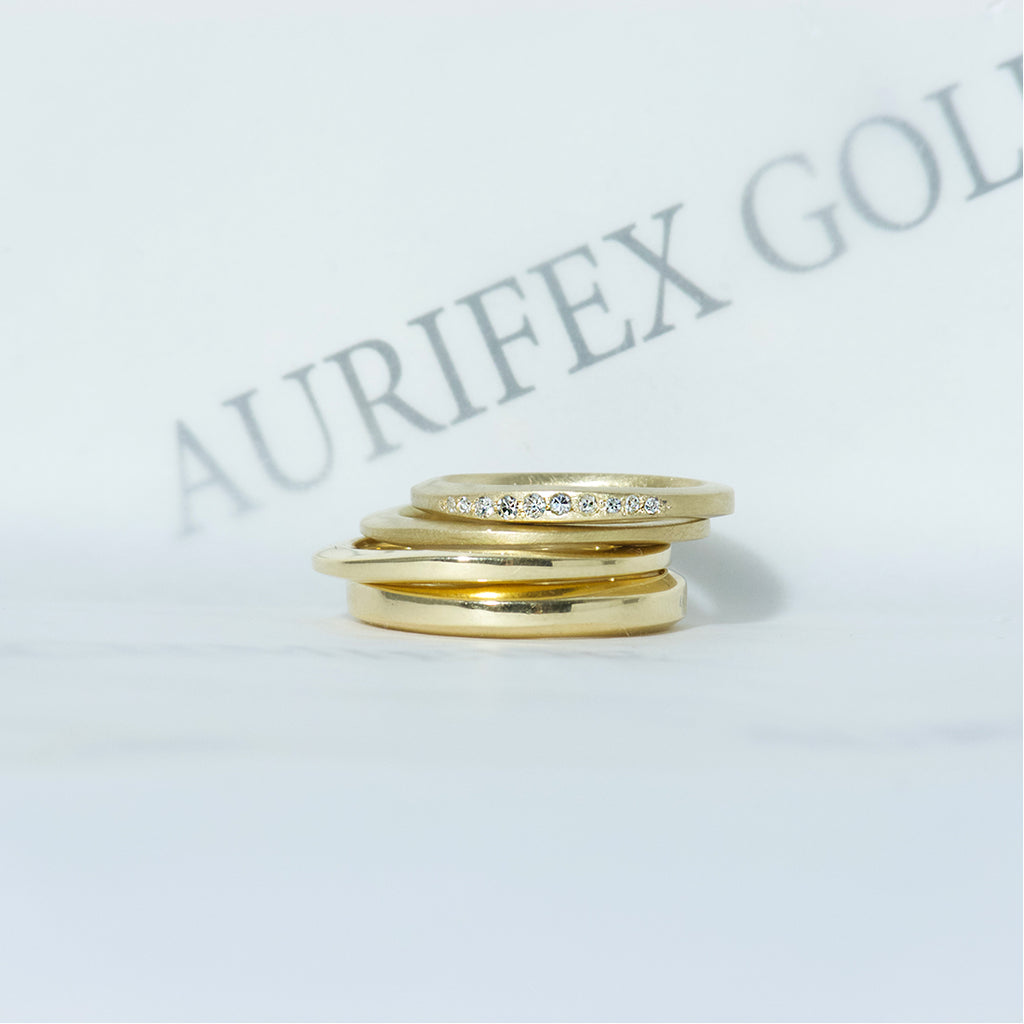 Aurifex Goldschmiede Koblenz Ringe aus der Kollektion PUR in Gelbgold mit Brillanten