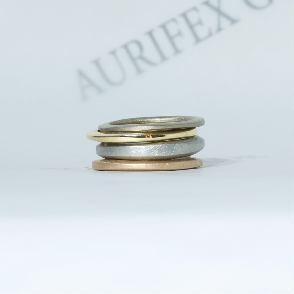 Aurifex Goldschmiede Koblenz Ring aus der Kollektion PUR in Weißgold, Gelbgold, Rotgold und Platin