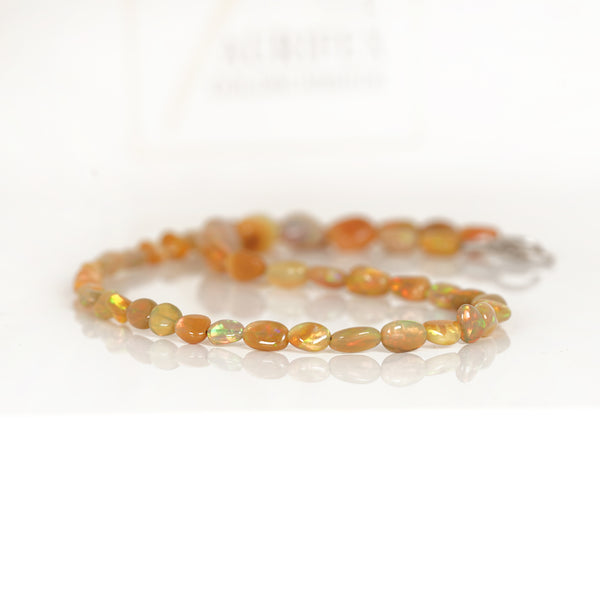 Aurifex Goldschmiede Koblenz Halsschmuck aus der Kollektion Unikat in Platin mit Opal