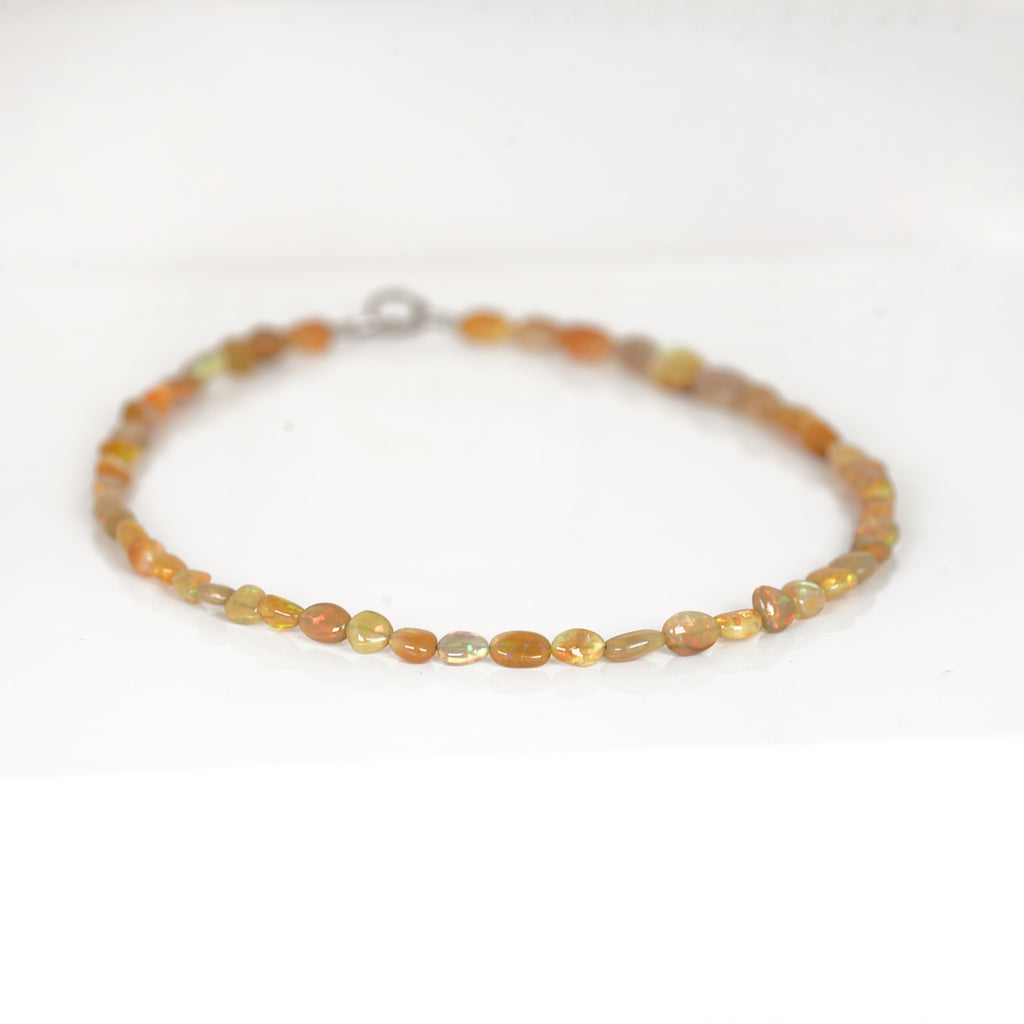 Aurifex Goldschmiede Koblenz Halsschmuck aus der Kollektion Unikat in Platin mit Opal