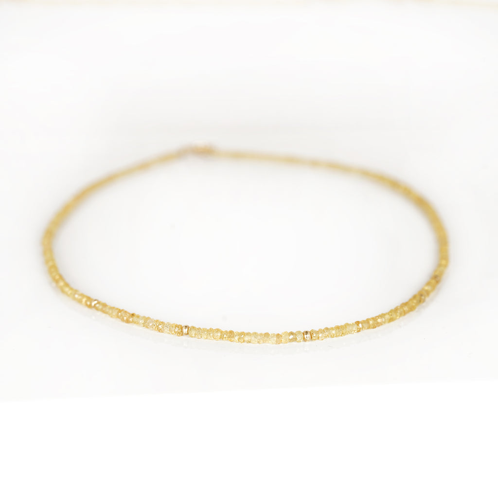 Aurifex Goldschmiede Koblenz Halsschmuck aus der Kollektion Unikat in Gelbgold mit Saphir