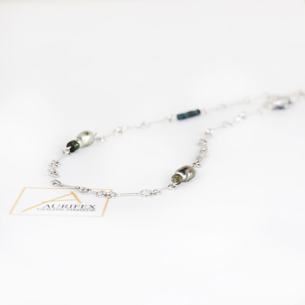 Aurifex Goldschmiede Koblenz Kette aus der Kollektion Unikat in Platin mit Turmalin und Labradorit und Keshi Perle 