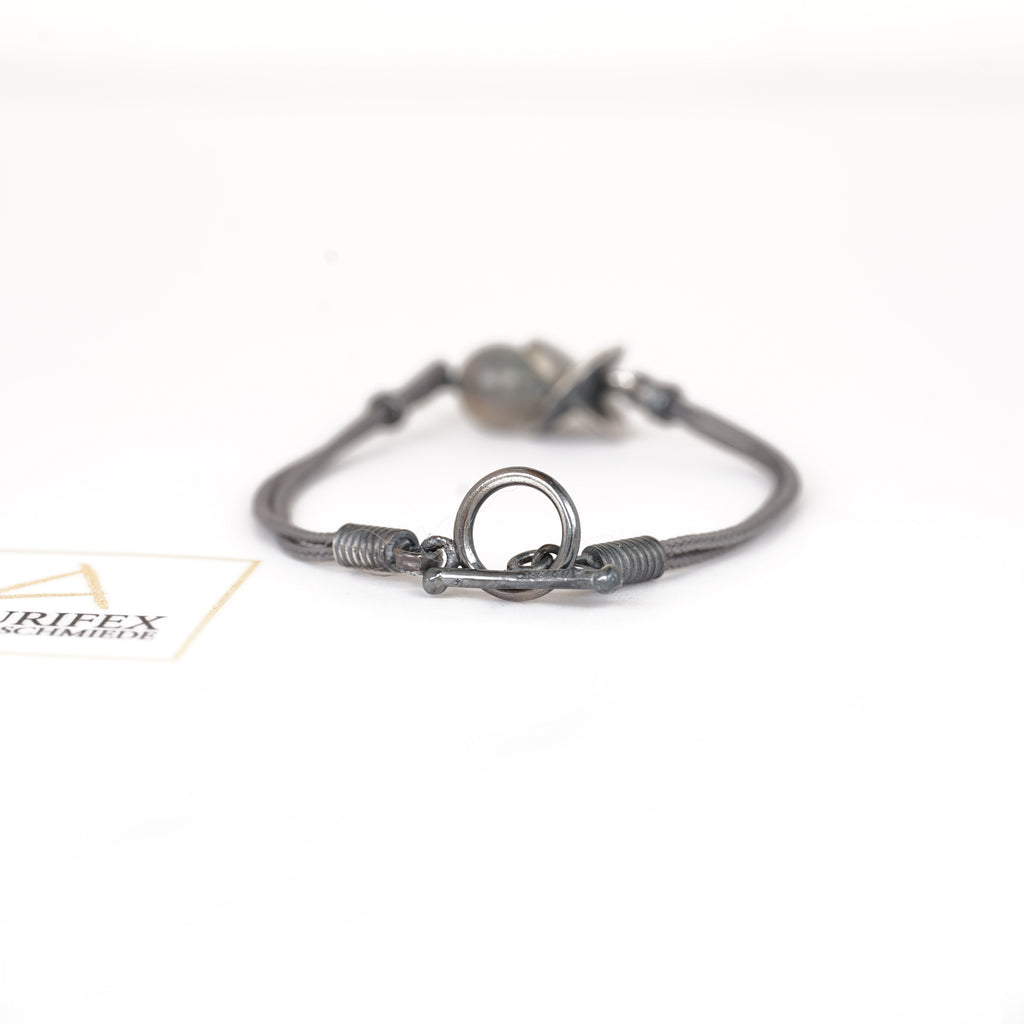 Aurifex Goldschmiede Koblenz Armband aus der Kollektion Feine Form in Silber mit Labradorit