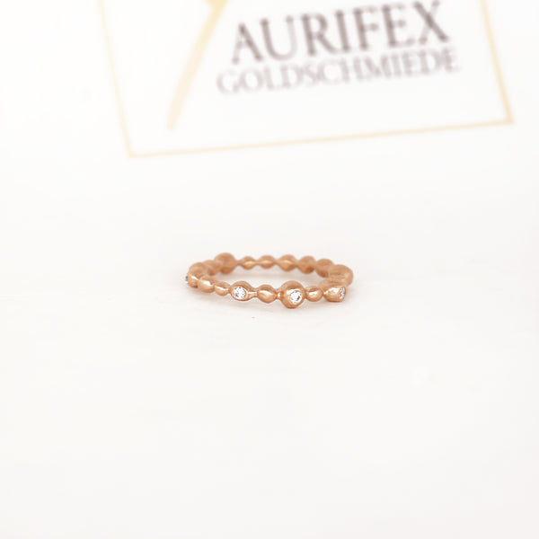 Aurifex Goldschmiede Koblenz Memoire Ring aus der Kollektion Feine Form in Rotgold mit Brillanten