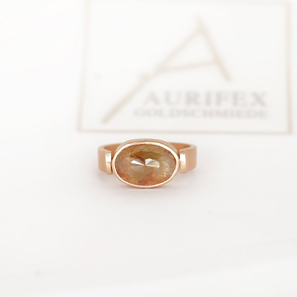 Aurifex Goldschmiede Koblenz Ring aus der Kollektion Unikat in Rotgold mit Diamant Rose