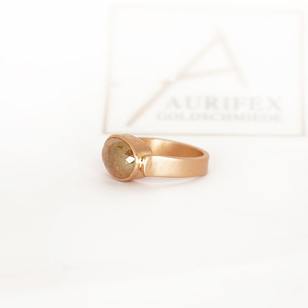 Aurifex Goldschmiede Koblenz Ring aus der Kollektion Unikat in Rotgold mit Diamant Rose