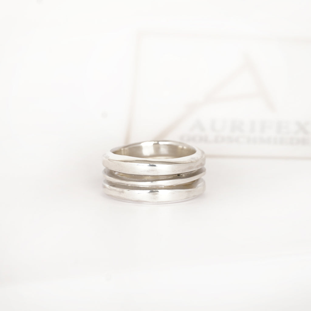 Aurifex Goldschmiede Koblenz Ring aus der Kollektion PUR bestehend aus drei Ringen gefertigt in 925/000 Silber 