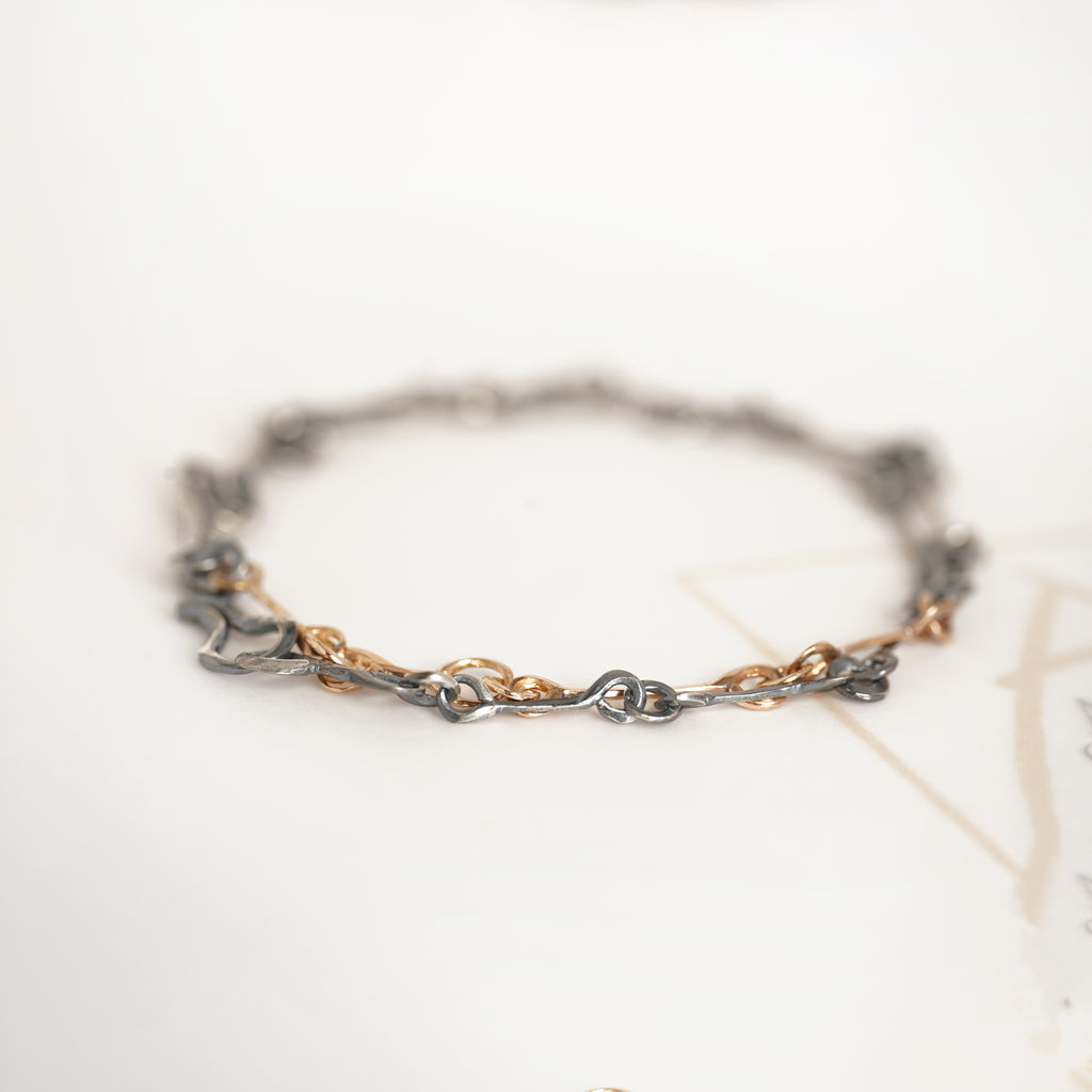 Aurifex Goldschmiede Koblenz Bicolor Halsschmuck aus der Kollektion PUR in Silber mit Gelbgold