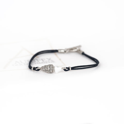 Aurifex Goldschmiede Koblenz Armband us der Kollektion Symbolique in Platin mit Keshi Perle