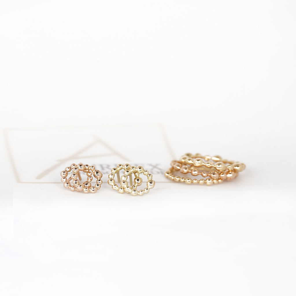 Aurifex Goldschmiede Koblenz Ohrringe aus der Kollektion Feine Form in Gelbgold mit Kugeln