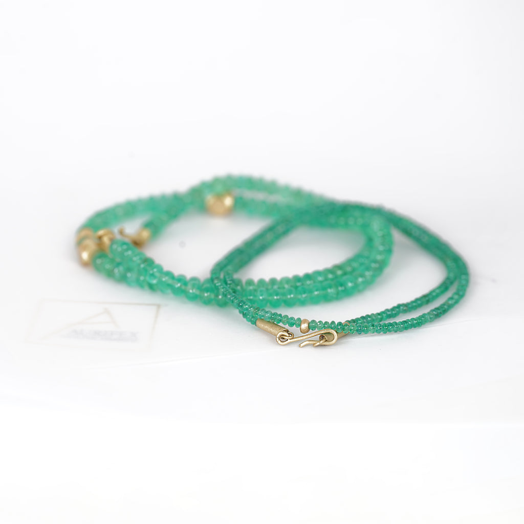 Aurifex Goldschmiede Koblenz Kette aus der Kollektion Feine Form mit Smaragd und Gelbgold