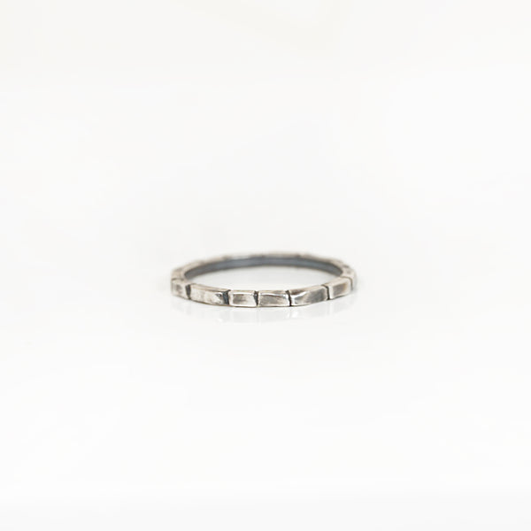 Aurifex Goldschmiede Koblenz Ring aus der Kollektion Flächen in Silber geschwärzt