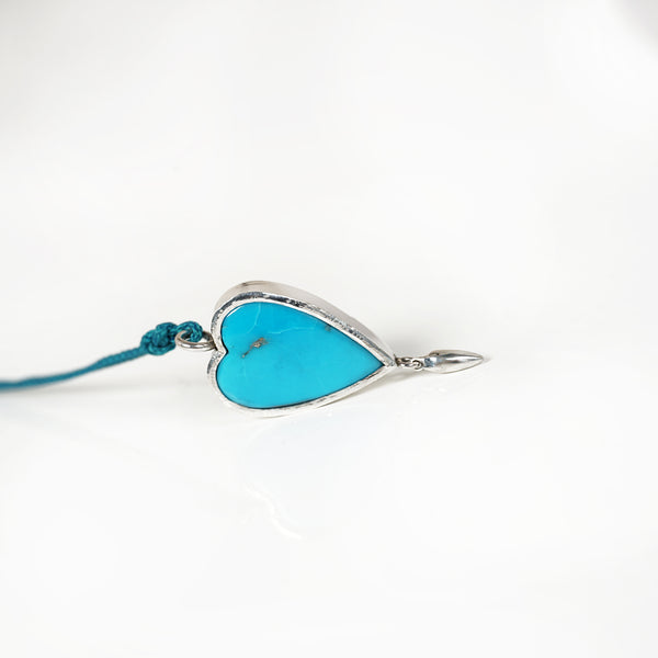 Aurifex Goldschmiede Koblenz Anhänger aus der Kollektion Herzen in Silber mit Chrysocoll