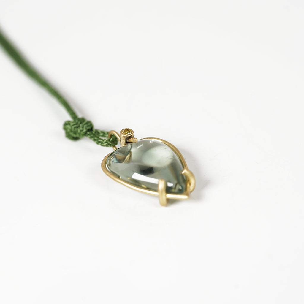 Aurifex Goldschmiede Koblenz Anhänger aus der Kollektion Herzen in Silber mit Chrysocoll