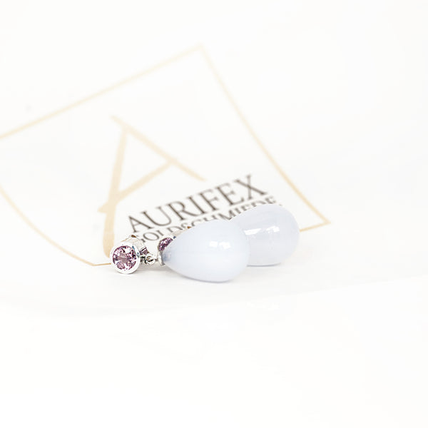 Aurifex Goldschmiede Koblenz Ohrringe aus der Kollektion Feine Form in Silber mit Chalcedon und Spinell