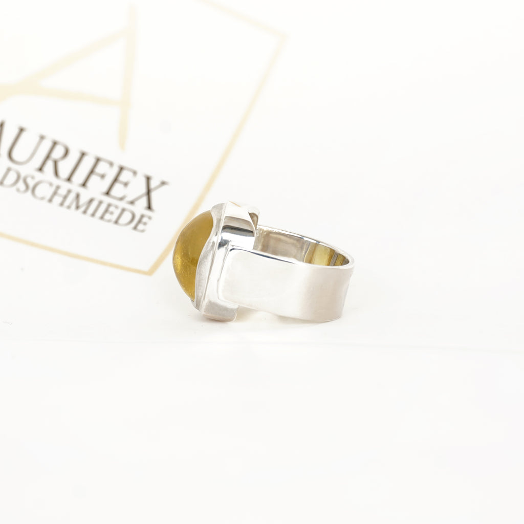Aurifex Goldschmiede Koblenz Ring aus der Kollektion Unikat in Silber mit Platin und Beryll