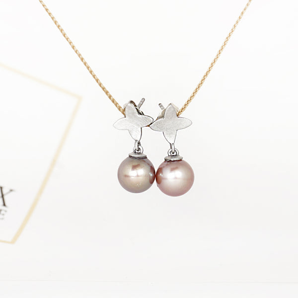 Aurifex Goldschmiede Koblenz Ohrringe aus der Kollektion Perlenkultur mit Süßwasserperlen in Platin