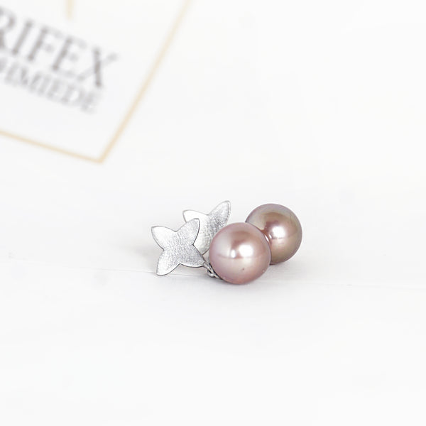 Aurifex Goldschmiede Koblenz Ohrringe aus der Kollektion Perlenkultur mit Süßwasserperlen in Platin