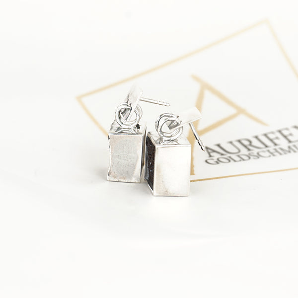 Aurifex Goldschmiede Koblenz Ohrringe aus der Kollektion Silber in Silber mit versteinertem Holz