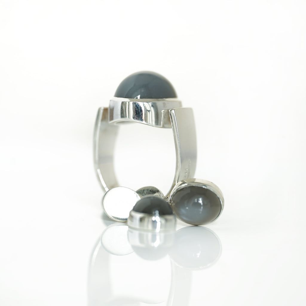 Aurifex Goldschmiede Koblenz Ring aus der Kollektion Silber in Silber mit Mondstein