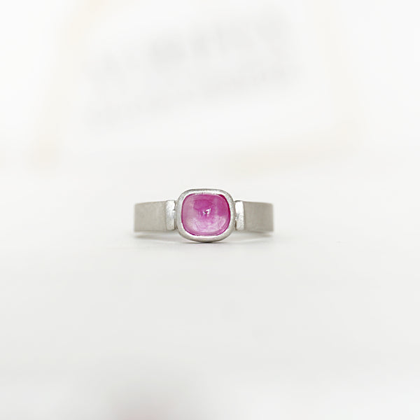 Aurifex Goldschmiede Koblenz Ring aus der Kollektion Unikat in Platin mit Rubin
