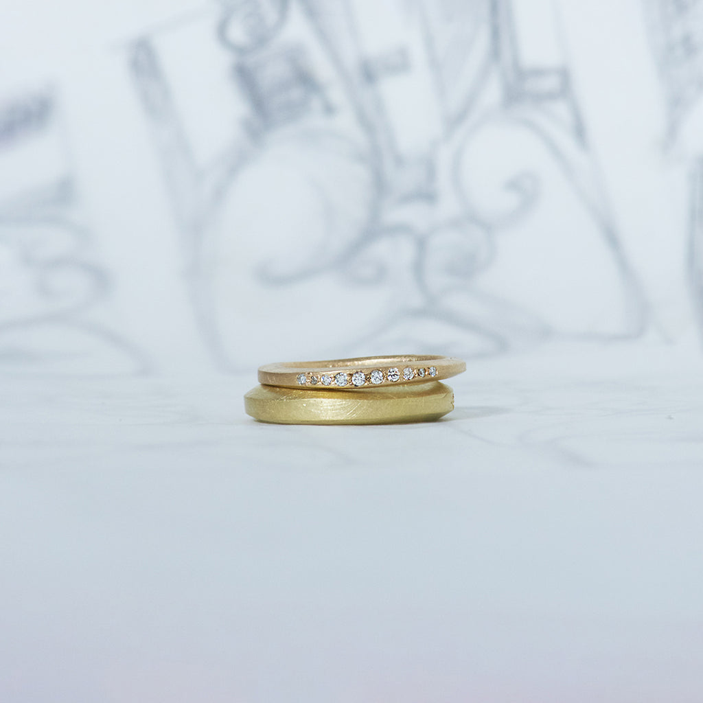 Aurifex Goldschmiede Koblenz Ringe aus der Kollektion PUR in Gelbgold und Rotgold mit Brillanten