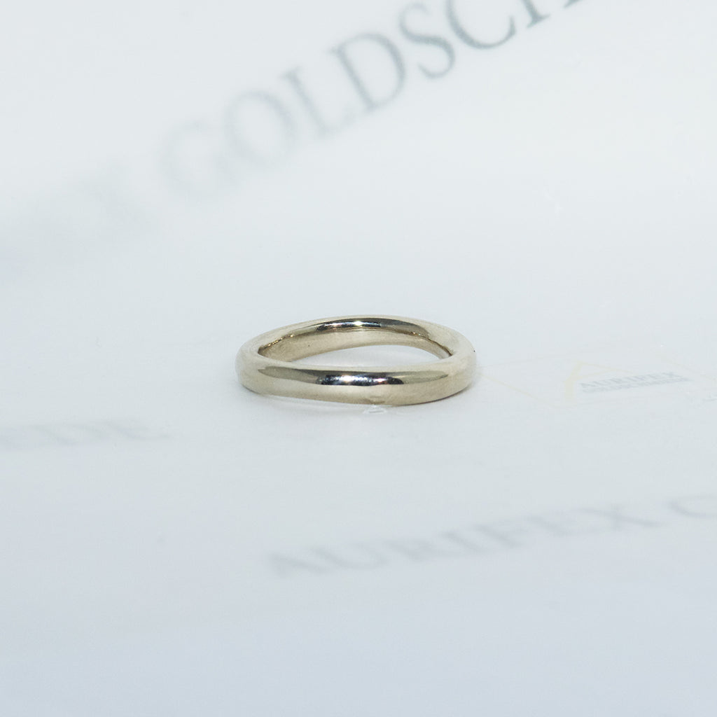 Aurifex Goldschmiede Koblenz Ring aus der Kollektion PUR in Weißgold
