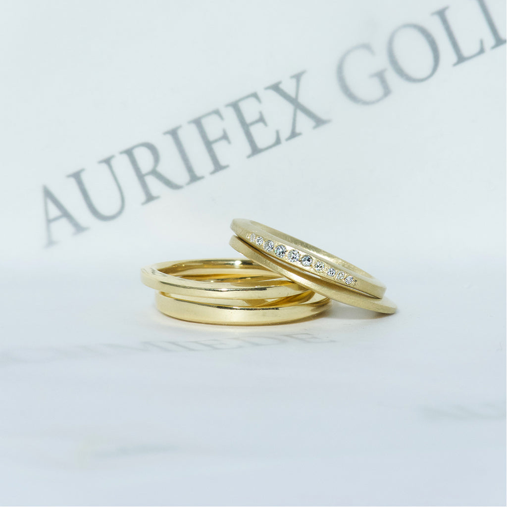 Aurifex Goldschmiede Koblenz Ringe aus der Kollektion PUR in Gelbgold mit Brillanten