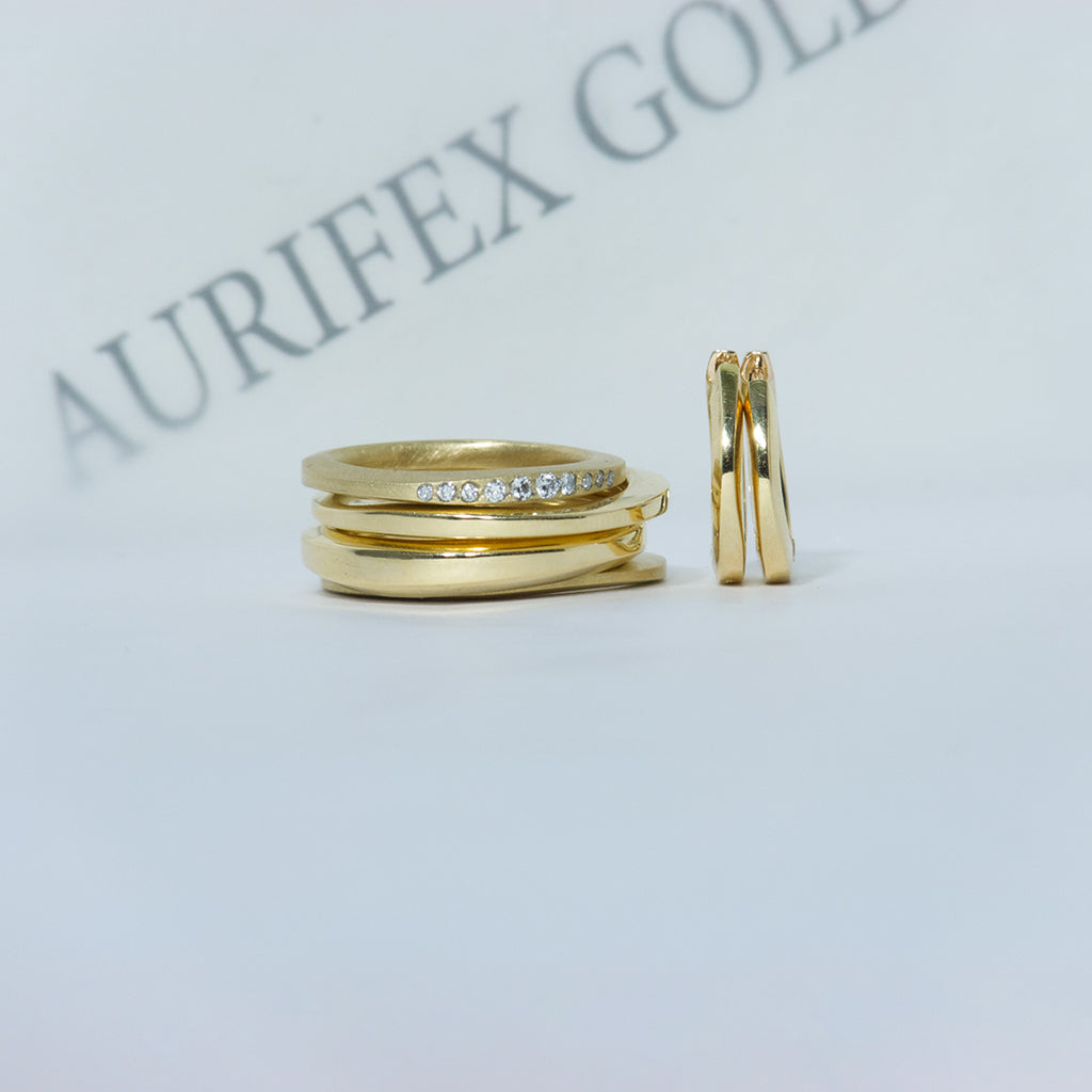Aurifex Goldschmiede Koblenz Ringe und Creolen aus der Kollektion PUR in Gelbgold